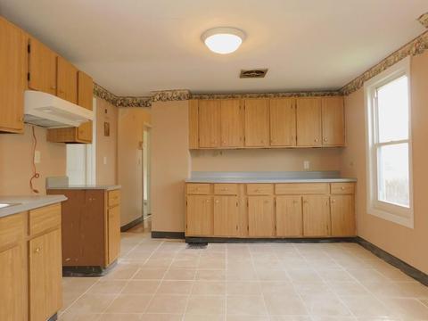 223 Pine St, Springfield, MA 01105 photo 6