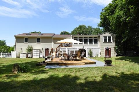 55 Eleanor Rd, Raynham, MA 02767 photo 4