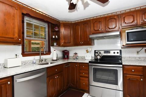 55 Eleanor Rd, Raynham, MA 02767 photo 13