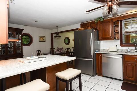 55 Eleanor Rd, Raynham, MA 02767 photo 15