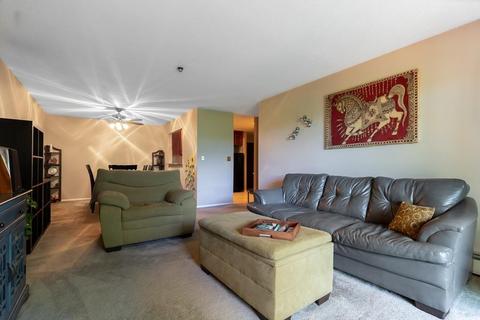 147 Sylvan St #22B, Danvers, MA 01923 photo 2