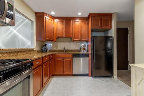 147 Sylvan St #22B, Danvers, MA 01923 photo 9