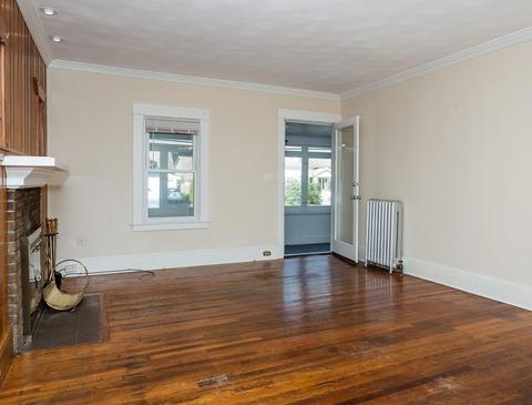 71 Marsden St, Springfield, MA 01109 photo 8