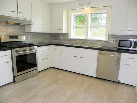 11 Taylor, Gloucester, MA 01930 photo 4