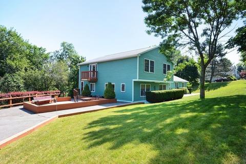 6 Overlook Dr, Danvers, MA 01923 photo 2