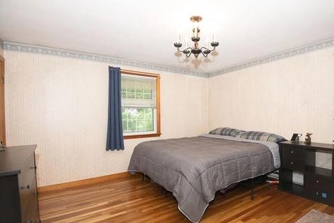 26 Trinity Ave, Worcester, MA 01605 photo 9