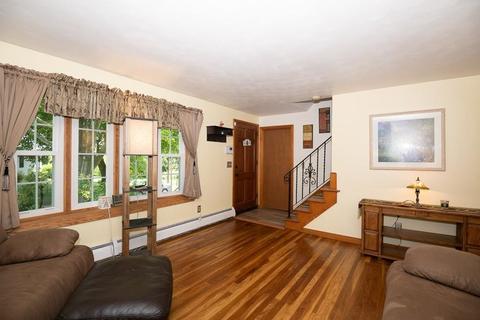 26 Trinity Ave, Worcester, MA 01605 photo 5