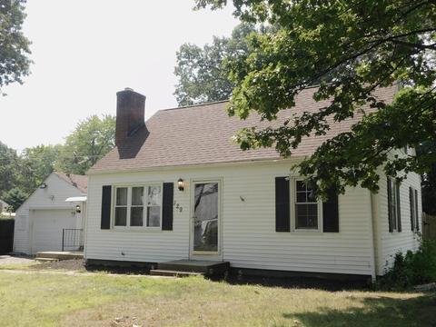 129 Brewster St, Springfield, MA 01119 photo 2