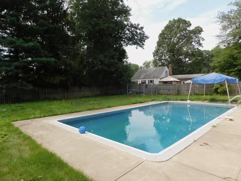 129 Brewster St, Springfield, MA 01119 photo 18