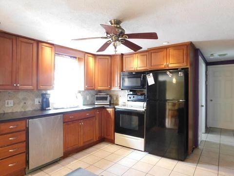 129 Brewster St, Springfield, MA 01119 photo 6