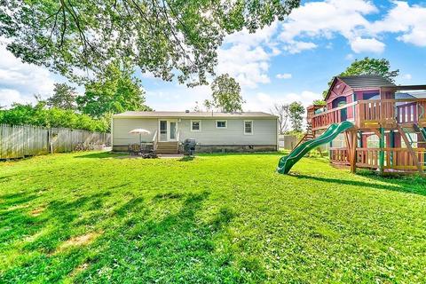 129 Hanson Dr, Springfield, MA 01128 photo 32