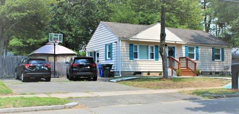108 Cherokee Dr, Springfield, MA 01109 photo 4