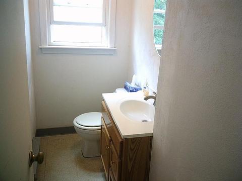 38 3rd St, Webster, MA 01570 photo 10