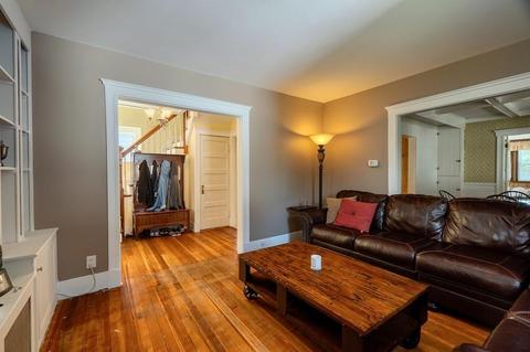 7 Danforth Ave, Saugus, MA 01906 photo 9