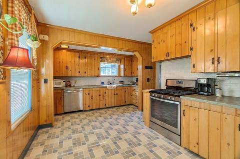 7 Danforth Ave, Saugus, MA 01906 photo 11