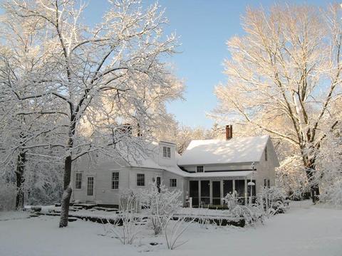 113 Webster, Douglas, MA 01516 photo 2