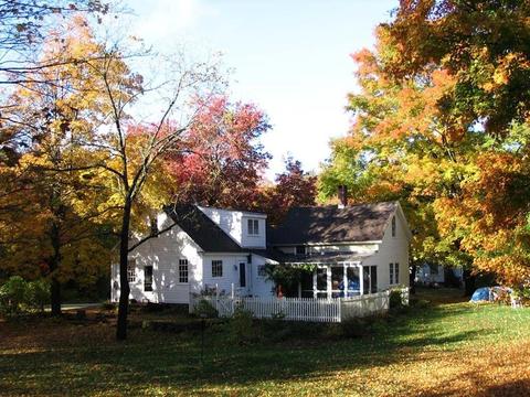 113 Webster, Douglas, MA 01516 photo 3