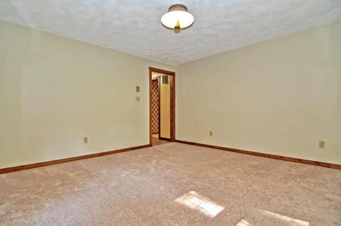 28 Colonial Rd, Sutton, MA 01590 photo 26