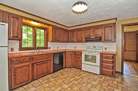 28 Colonial Rd, Sutton, MA 01590 photo 18