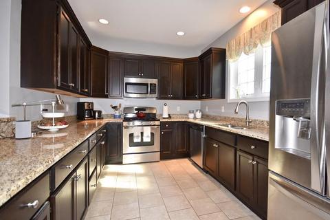 16 Cory Dr, Wareham, MA 02571 photo 3