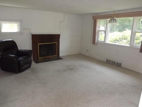 7 Worcester Rd, Sharon, MA 02067 photo 6