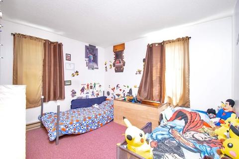 129 Darling St, Springfield, MA 01151 photo 9