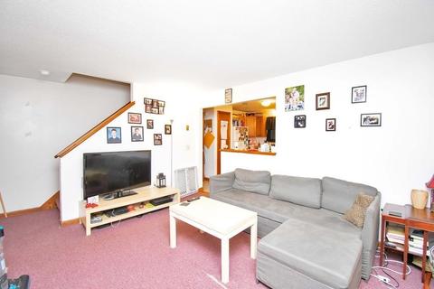 129 Darling St, Springfield, MA 01151 photo 3