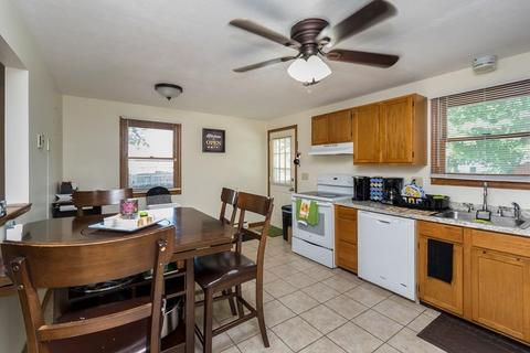 129 Darling St, Springfield, MA 01151 photo 15