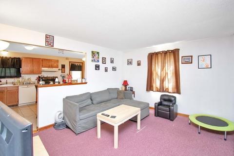 129 Darling St, Springfield, MA 01151 photo 2