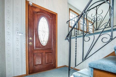 45 Track Rd, Reading, MA 01867 photo 3