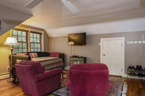 15 Plain St, Walpole, MA 02081 photo 14