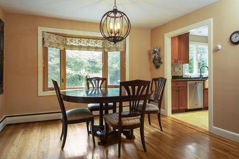 15 Plain St, Walpole, MA 02081 photo 5
