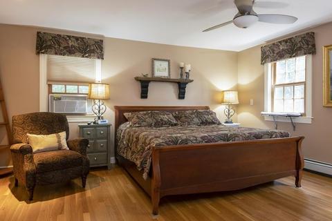 15 Plain St, Walpole, MA 02081 photo 10
