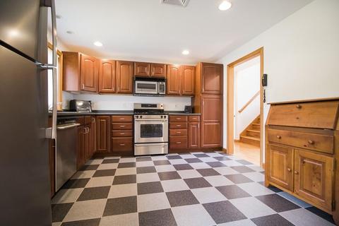 479 S St E, Raynham, MA 02767 photo 2