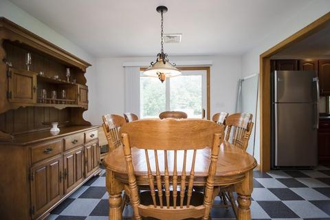 479 S St E, Raynham, MA 02767 photo 4