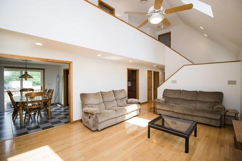 479 S St E, Raynham, MA 02767 photo 5