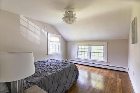 202 Centre St, Danvers, MA 01923 photo 9