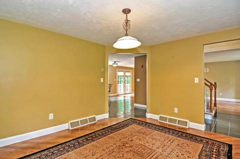 88 Smith St, Attleboro, MA 02703 photo 5