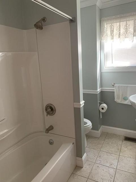 657 Birch St, Fall River, MA 02724 photo 5