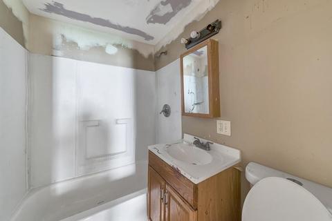 138 Yale St, Springfield, MA 01109 photo 16