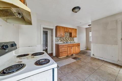 138 Yale St, Springfield, MA 01109 photo 17