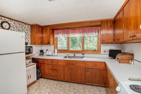 4 Harding Ave, Wareham, MA 02571 photo 13