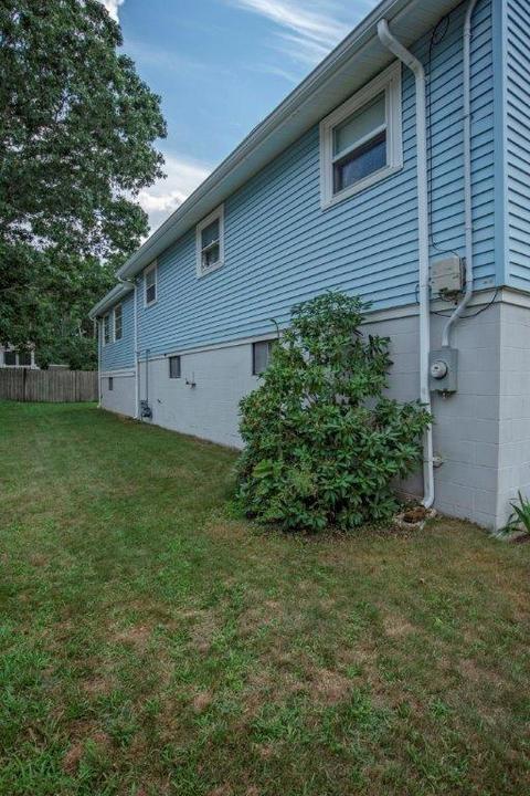 4 Harding Ave, Wareham, MA 02571 photo 2
