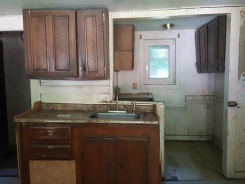 28 N St, Erving, MA 01344 photo 3