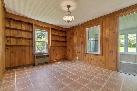 28 Maple St, Stoneham, MA 02180 photo 9
