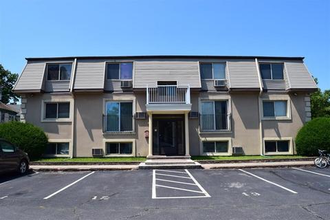 222 Stackpole St #18, Lowell, MA 01852 photo 1