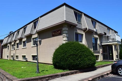 222 Stackpole St #18, Lowell, MA 01852 photo 2