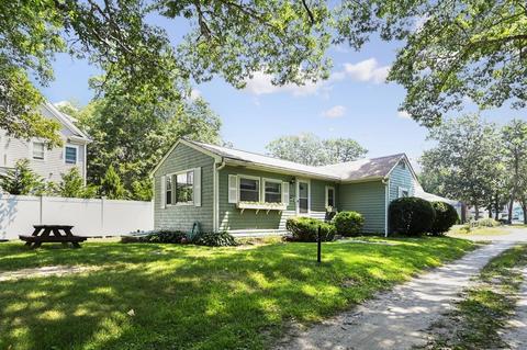 17 Childs Rd, Mashpee, MA 02649 photo 3