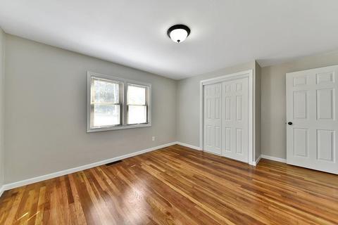 86 Mccarthy Ave, Chicopee, MA 01020 photo 12