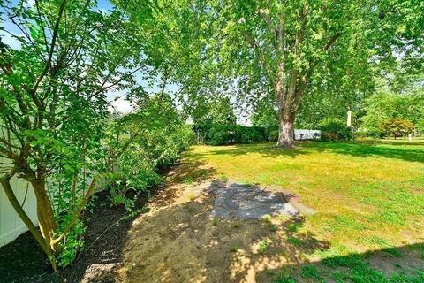 86 Mccarthy Ave, Chicopee, MA 01020 photo 17